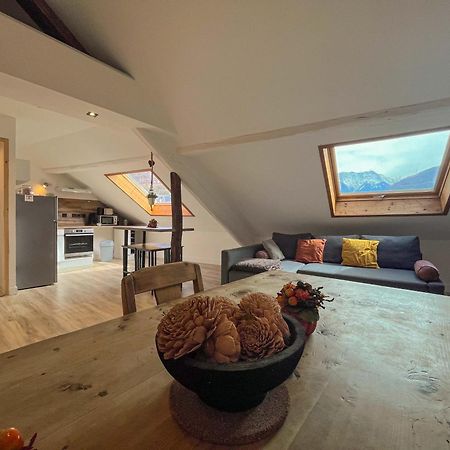 Cocon Sous Les Toits Apartment อัลแบร์วิลล์ ภายนอก รูปภาพ