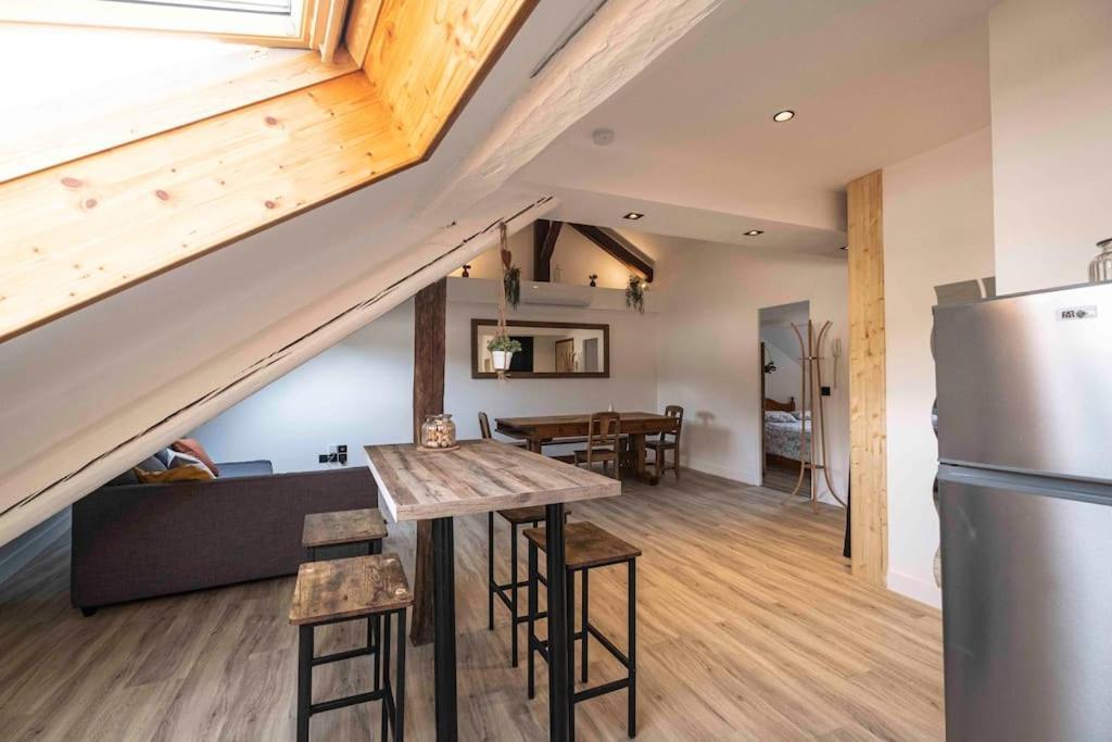 Cocon Sous Les Toits Apartment อัลแบร์วิลล์ ภายนอก รูปภาพ