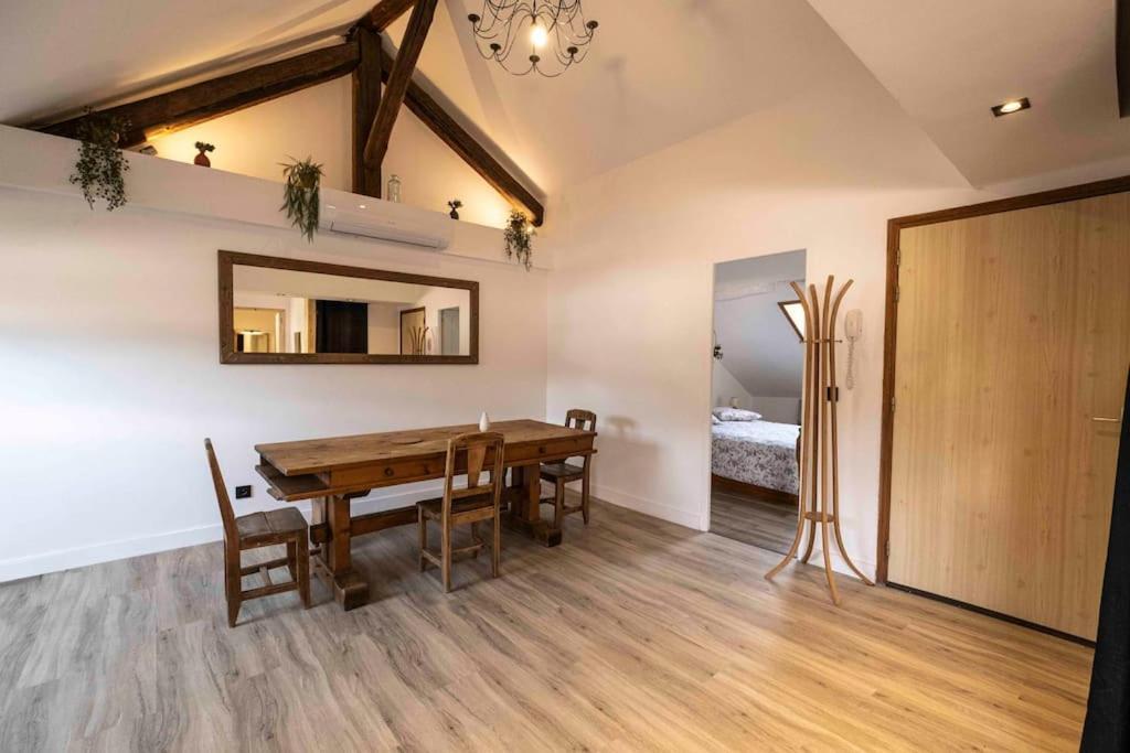 Cocon Sous Les Toits Apartment อัลแบร์วิลล์ ภายนอก รูปภาพ