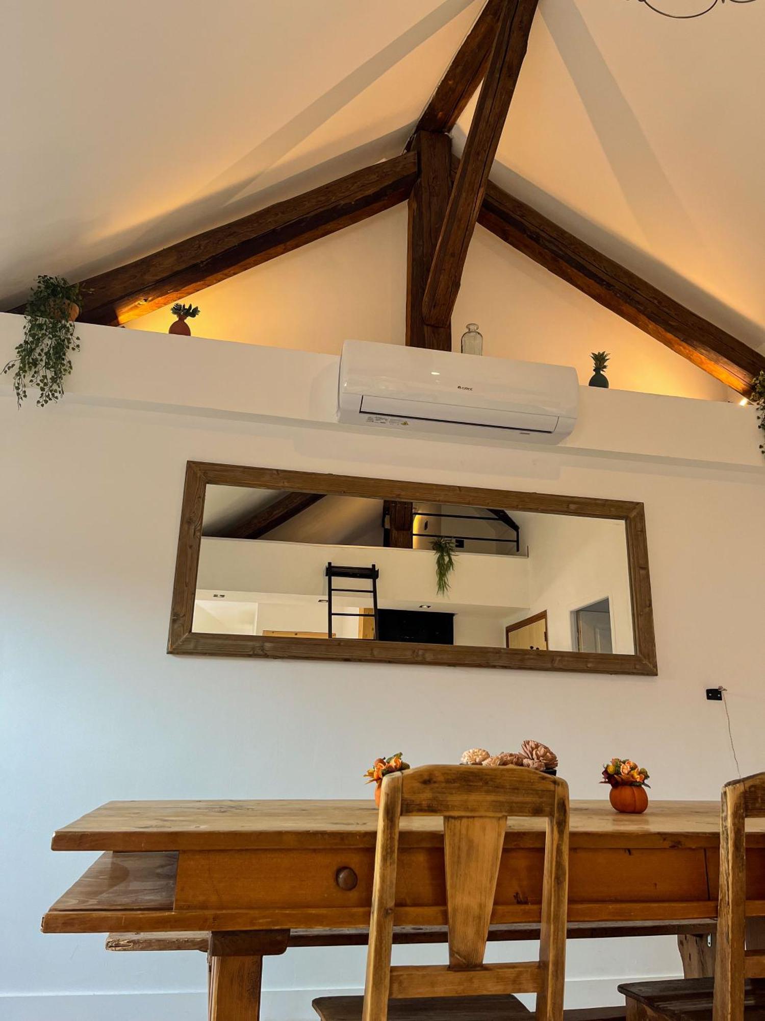 Cocon Sous Les Toits Apartment อัลแบร์วิลล์ ภายนอก รูปภาพ
